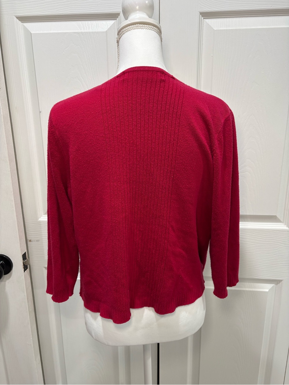 Amanda Smith Red Rib-Panel Button-Front Cardigan - Picture 2 of 3